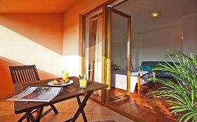 Brijunisol - 3 Apartments Top Position Near The Beautiful Beach
