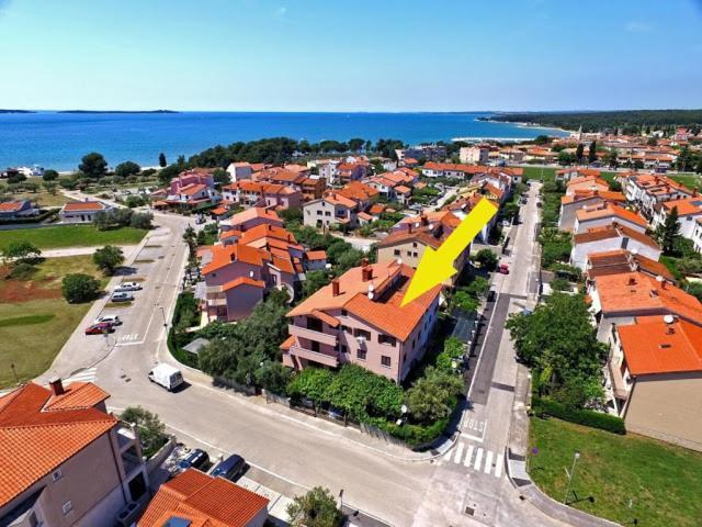 Brijunisol - 3 Apartments Top Position Near The Beautiful Beach Fažana Exterior foto