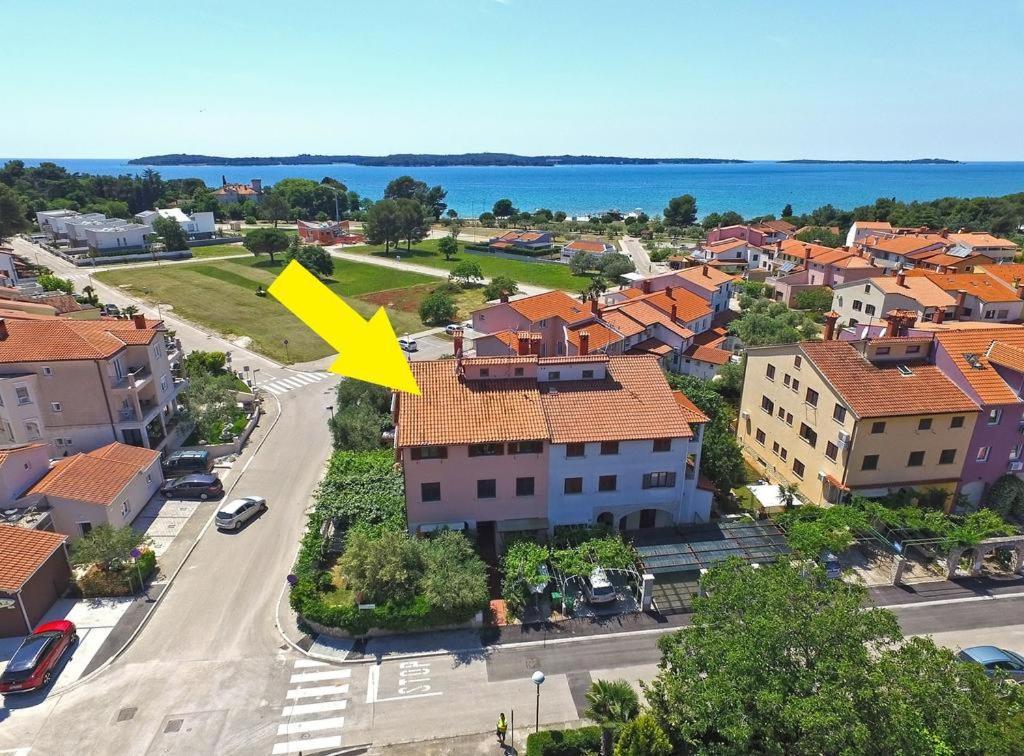 Brijunisol - 3 Apartments Top Position Near The Beautiful Beach Fažana Exterior foto